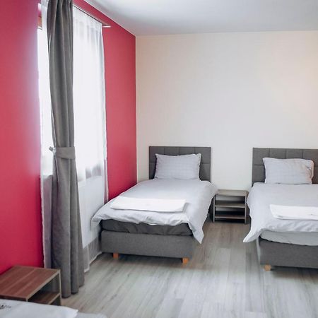 Redwood Hostel Λούμπλιν Εξωτερικό φωτογραφία