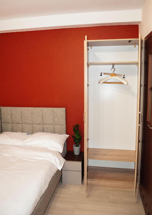 Redwood Hostel Λούμπλιν Εξωτερικό φωτογραφία
