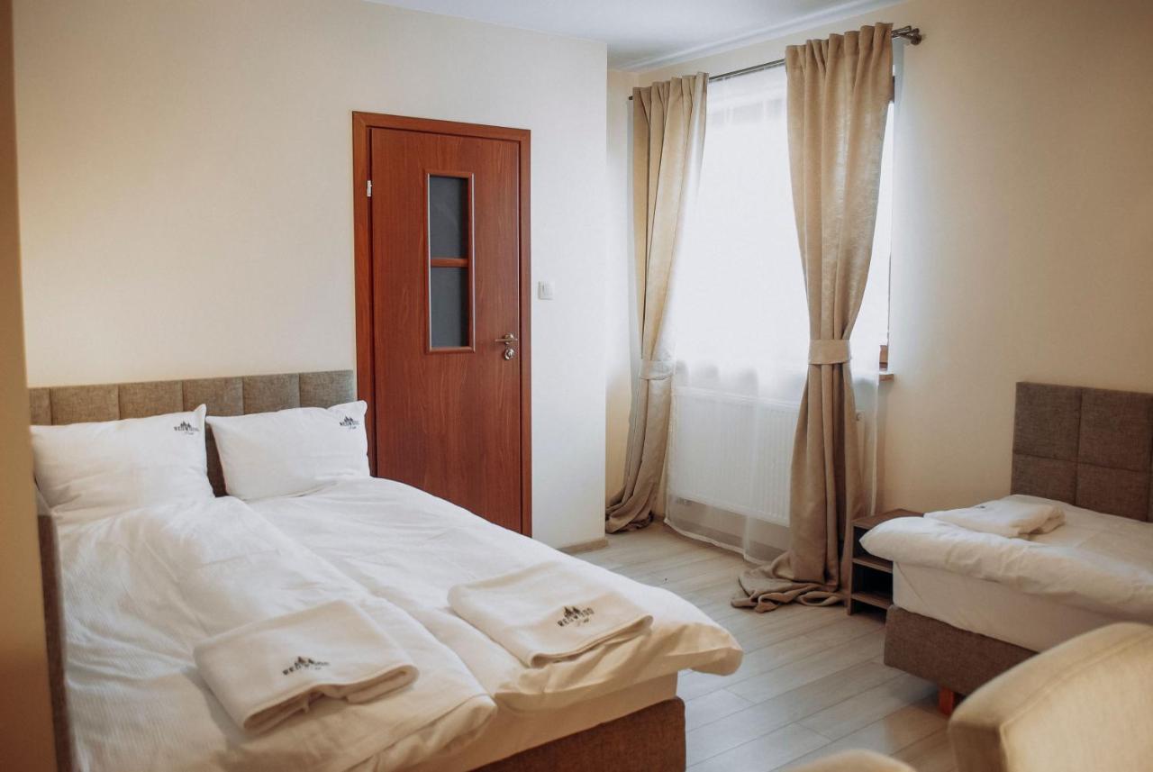 Redwood Hostel Λούμπλιν Εξωτερικό φωτογραφία